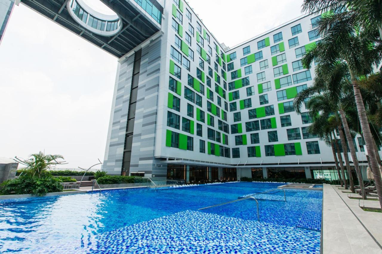 Republic Suites Хошимін Екстер'єр фото